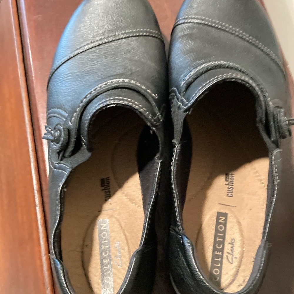 Clarks collection black loafers. Size 10M